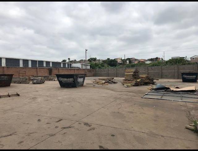 1,948M² INDUSTRIAL YARD FOR SALE IN PHOENIX INDUSTRIAL